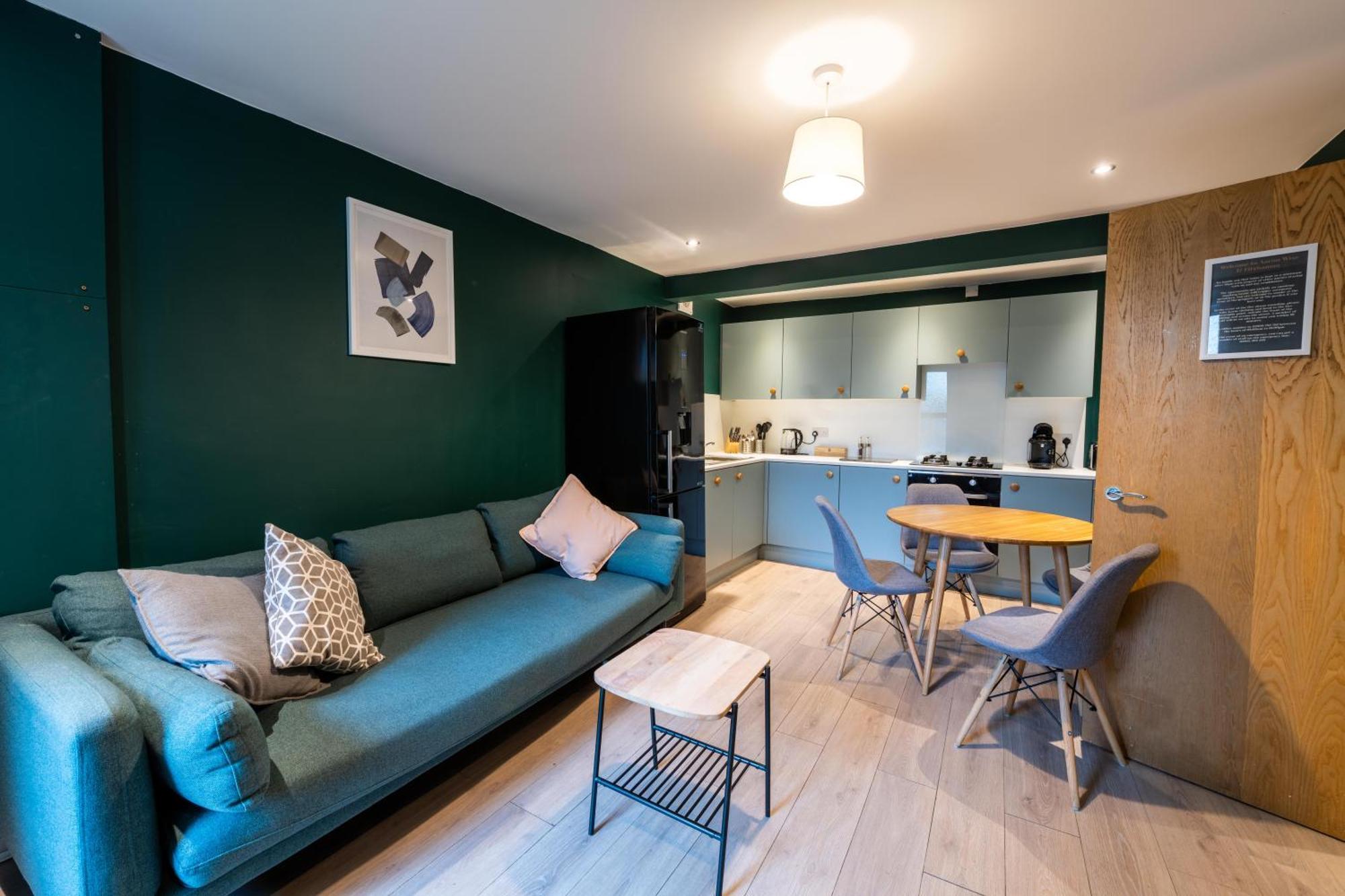 Aaron Wise - 17 Fitzhamon Apartments カーディフ エクステリア 写真