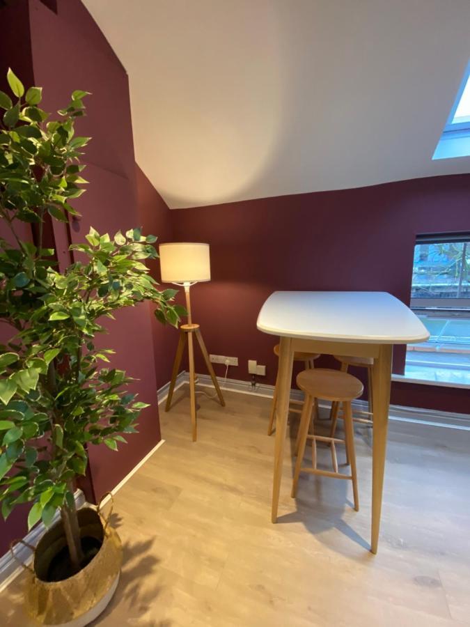 Aaron Wise - 17 Fitzhamon Apartments カーディフ エクステリア 写真