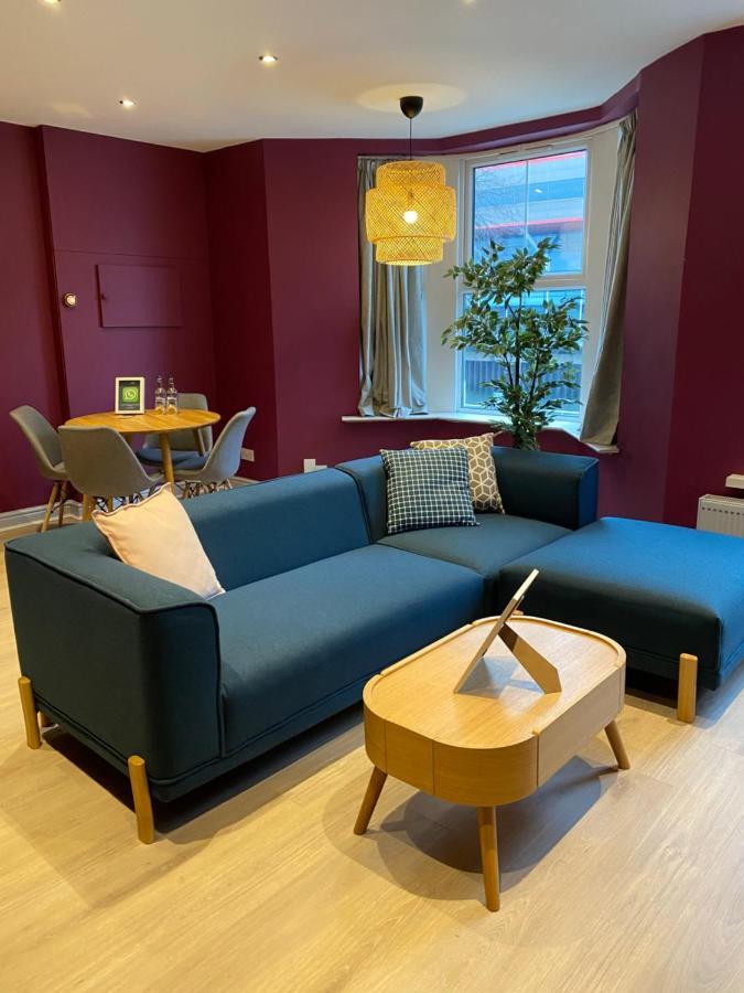 Aaron Wise - 17 Fitzhamon Apartments カーディフ エクステリア 写真