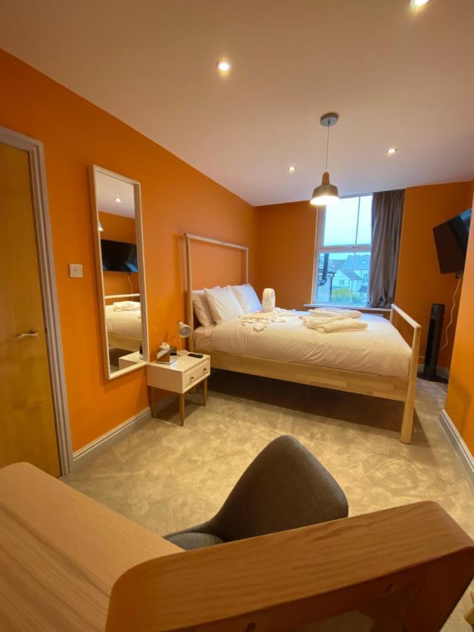 Aaron Wise - 17 Fitzhamon Apartments カーディフ エクステリア 写真