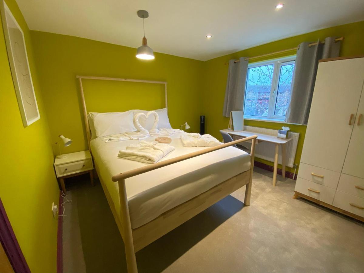 Aaron Wise - 17 Fitzhamon Apartments カーディフ エクステリア 写真