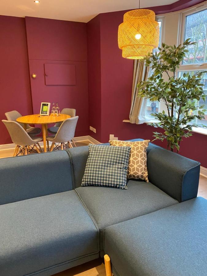 Aaron Wise - 17 Fitzhamon Apartments カーディフ エクステリア 写真